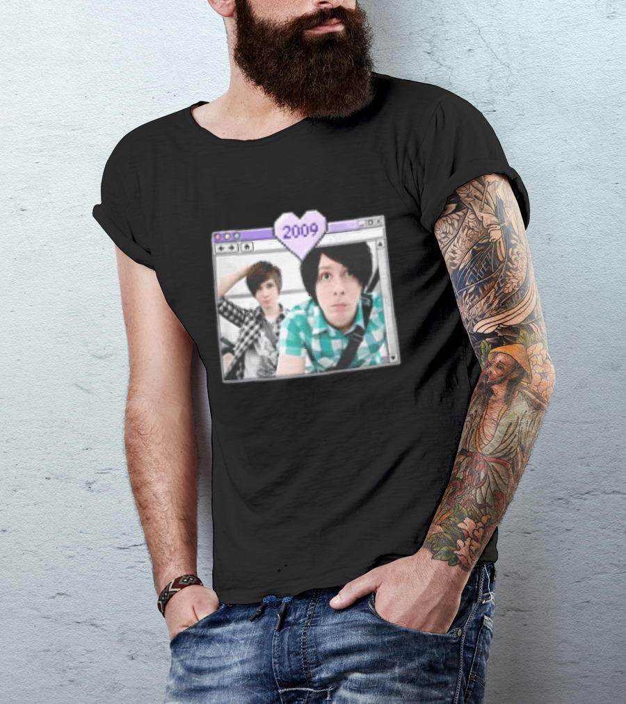 2009 Pixel Heart Icon Dan Howell Phil Lester In Computer Window T-Shirt