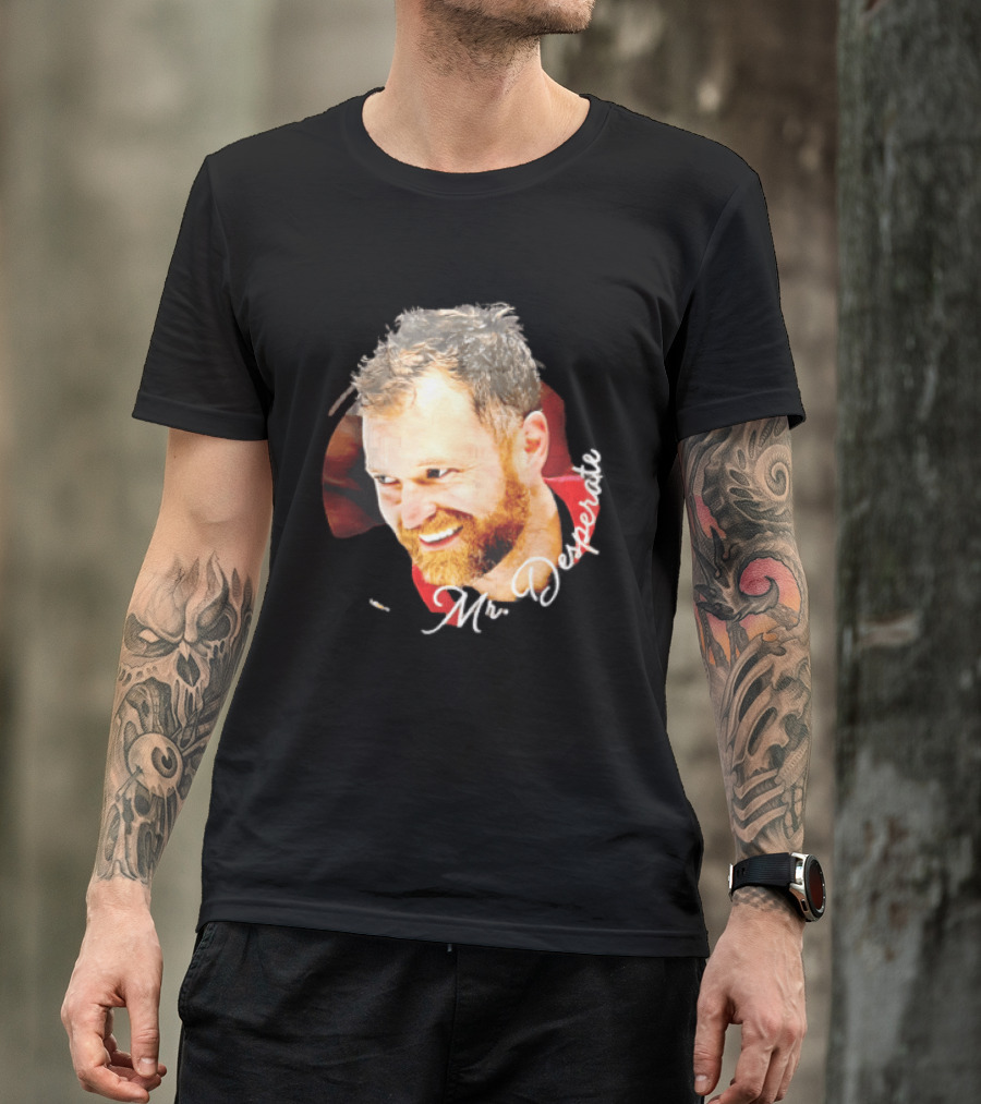 Mr Desperate Smiling Bearded Man Circular Photo T-Shirt
