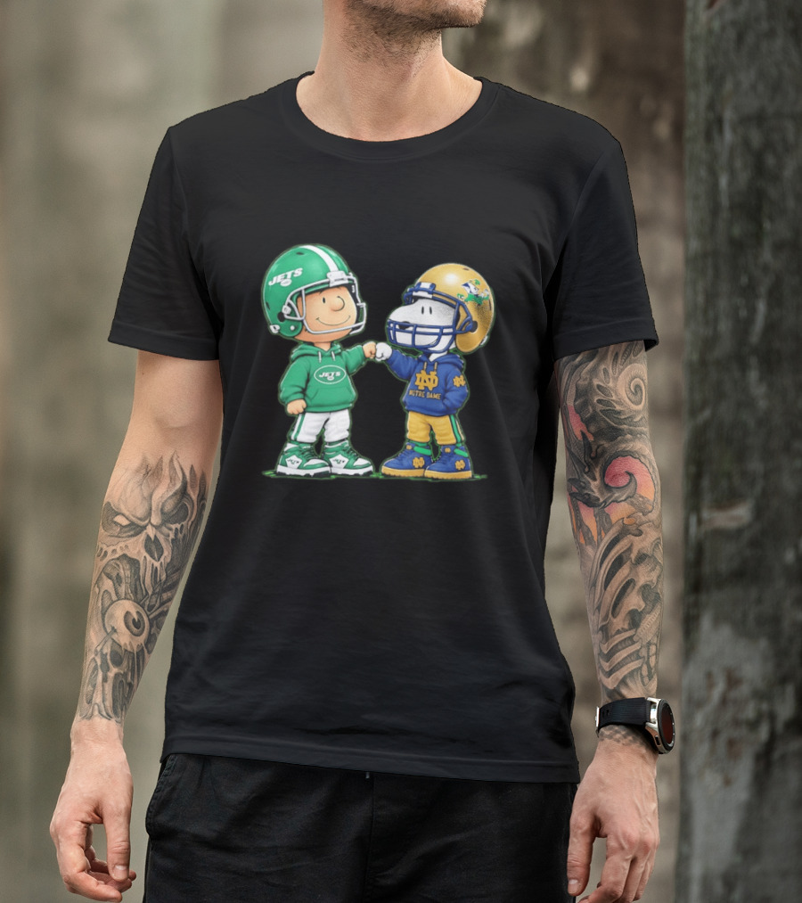 Charlie Brown Jets Snoopy Notre Dame Fist Bump T-Shirt