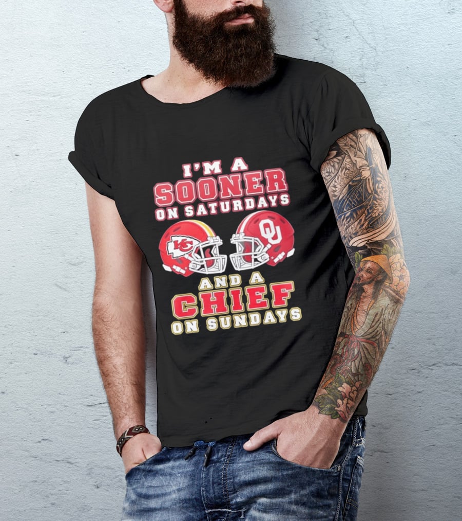 I'm A Sooner On Saturdays And A Chief On Sundays Kansas City OU Football Helmets T-Shirt