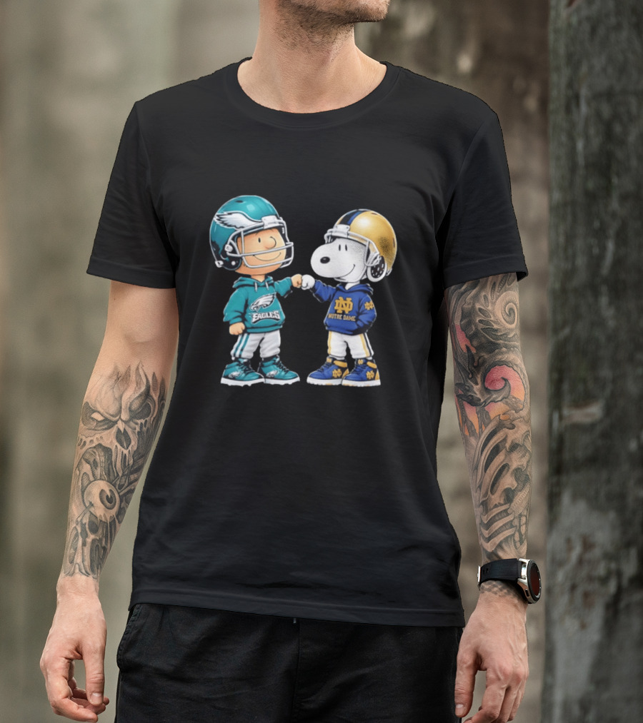 Peanuts Characters In Philadelphia Eagles Vs Notre Dame Fighting Irish Helmets T-Shirt
