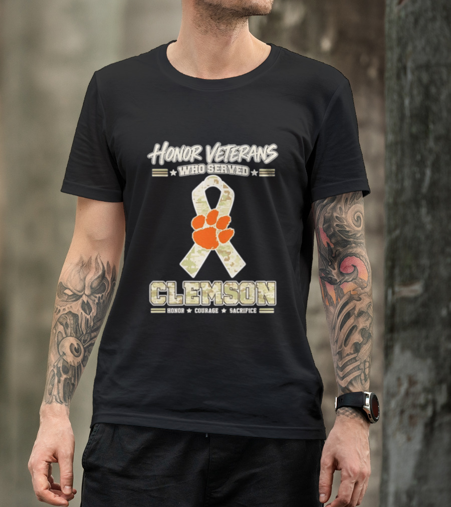 Honor Veterans Who Served Clemson Tigers Honor Courage Sacrifice Camouflage Ribbon T-Shirt