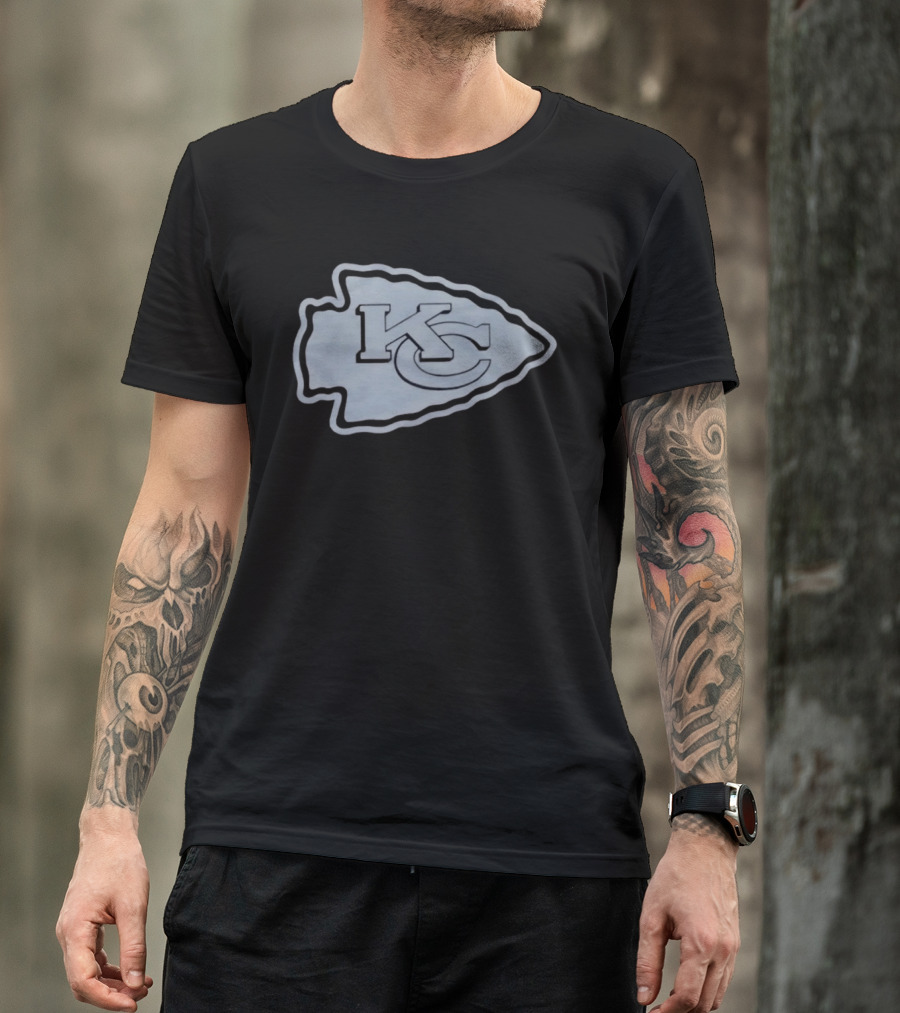 Kansas City Chiefs KC Arrowhead Blackout Vintage '72 Football T-Shirt