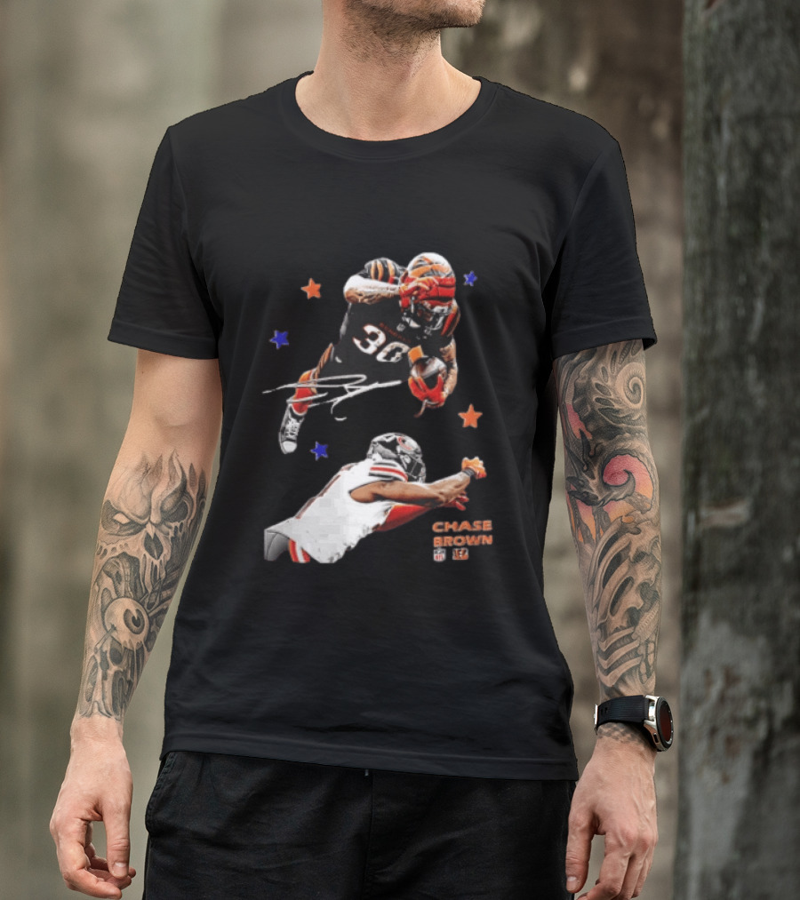 Cincinnati Bengals Chase Brown 30 Running Football Player With Stars T-Shirt