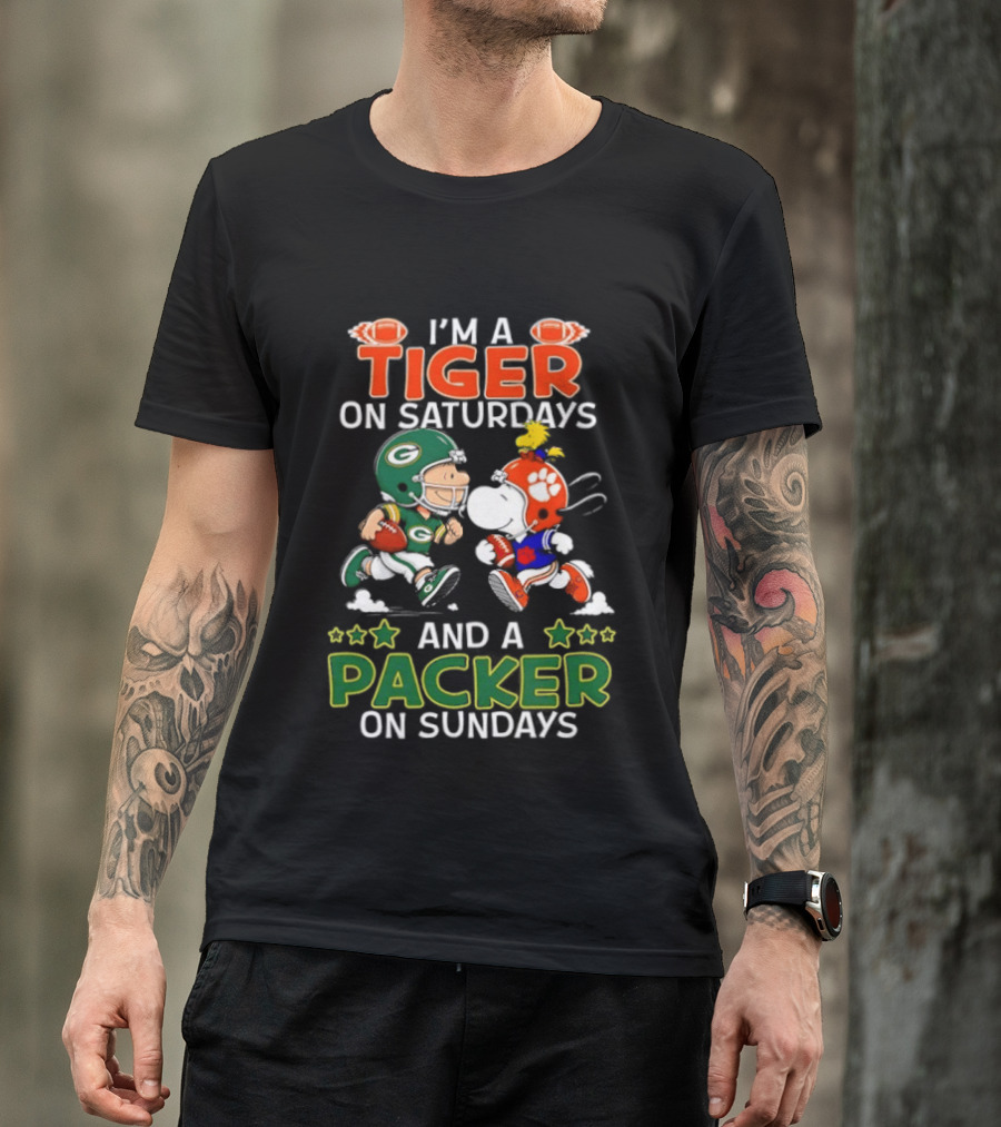 I'm A Tiger On Saturdays And A Packer On Sundays Charlie Brown Snoopy T-Shirt