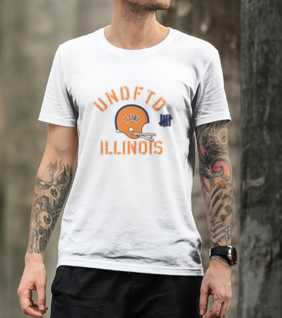 Undefeated Illinois Vintage Football Helmet And Stars T-Shirt