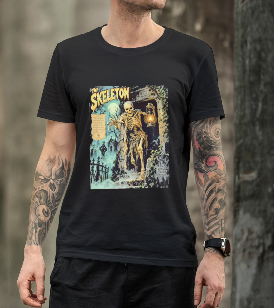 The Skeleton Mors Vincit Omnia Sic Transit Gloria Mundi Lantern Night Scene T-Shirt
