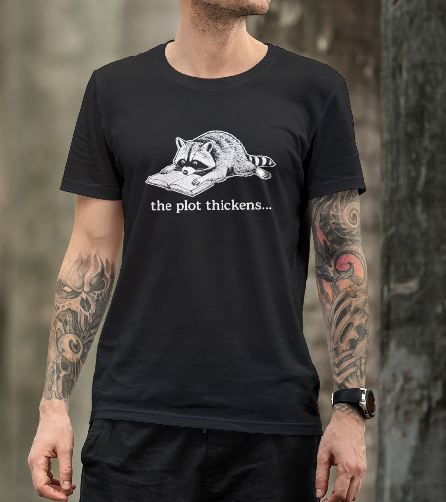 Raccoon Reading The Plot Thickens Book Humorous T-Shirt