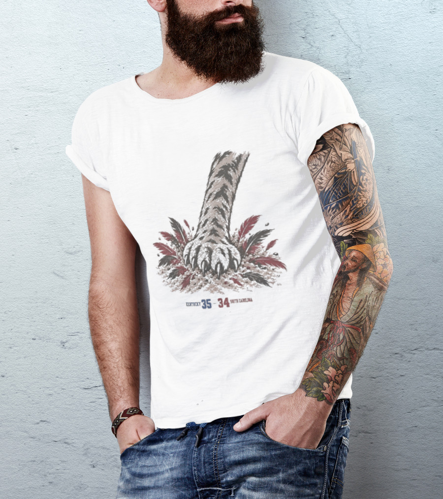 Kentucky Wildcats 35 34 South Carolina Gamecocks Claw And Feathers T-Shirt