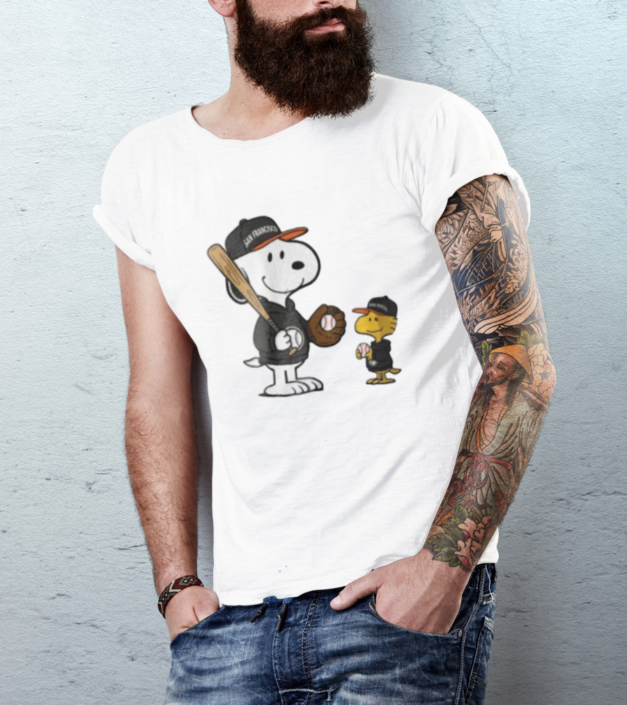 San Francisco Giants Snoopy Woodstock Baseball Caps Peanuts Characters T-Shirt
