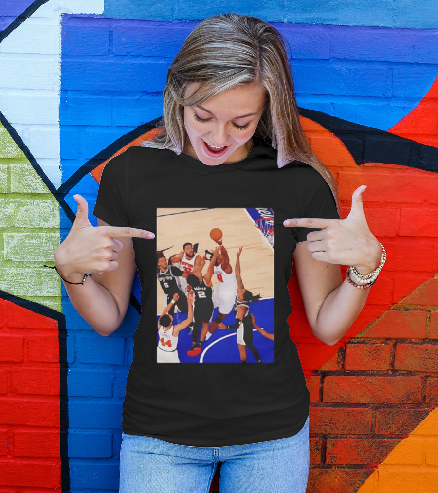 The Putback With OG Knicks Dunking Against Spurs T-Shirt