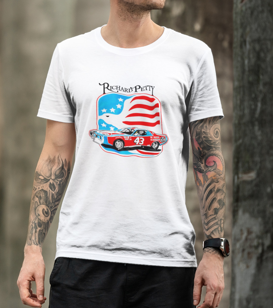 Richard Petty NASCAR Racing Car 43 STP American Flag T-Shirt