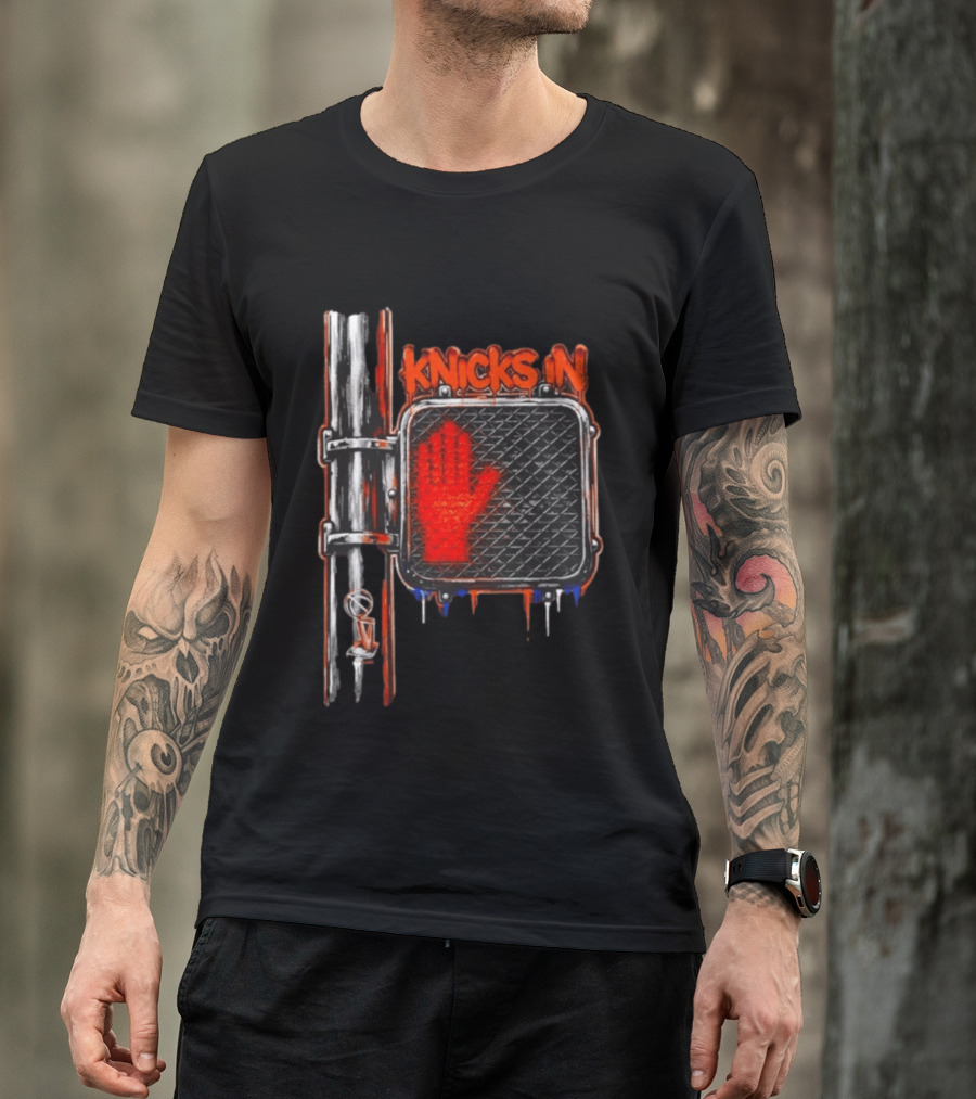 Knicks In 4 Hand Sign Traffic Light NBA T-Shirt