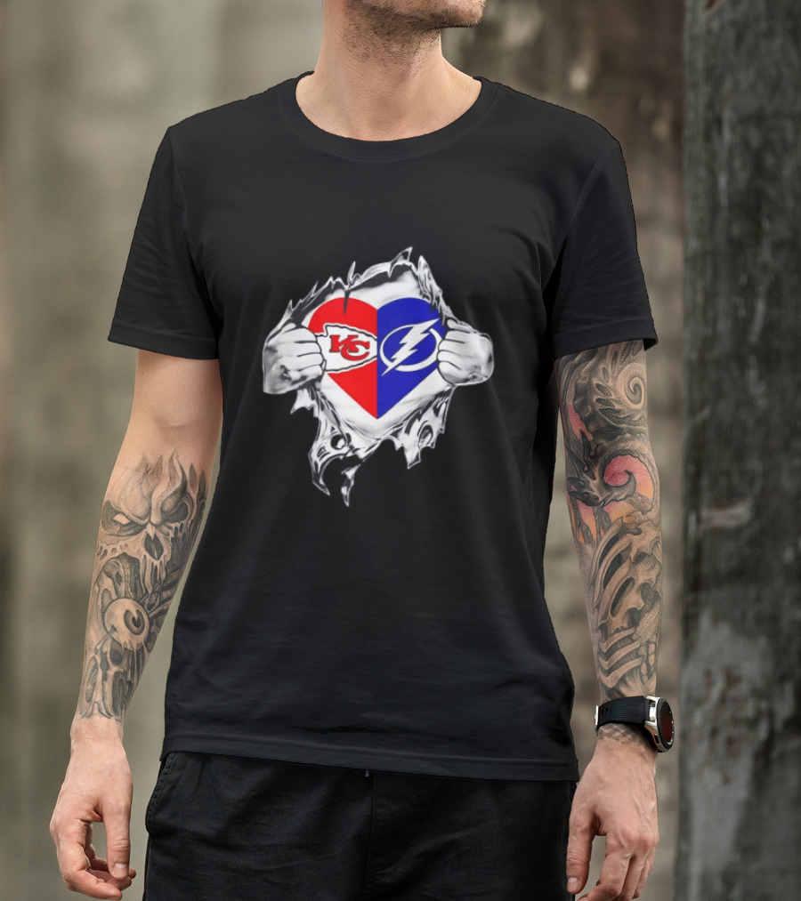 Kansas City Chiefs Heart Ripping Tampa Bay Lightning NFL NHL T-Shirt