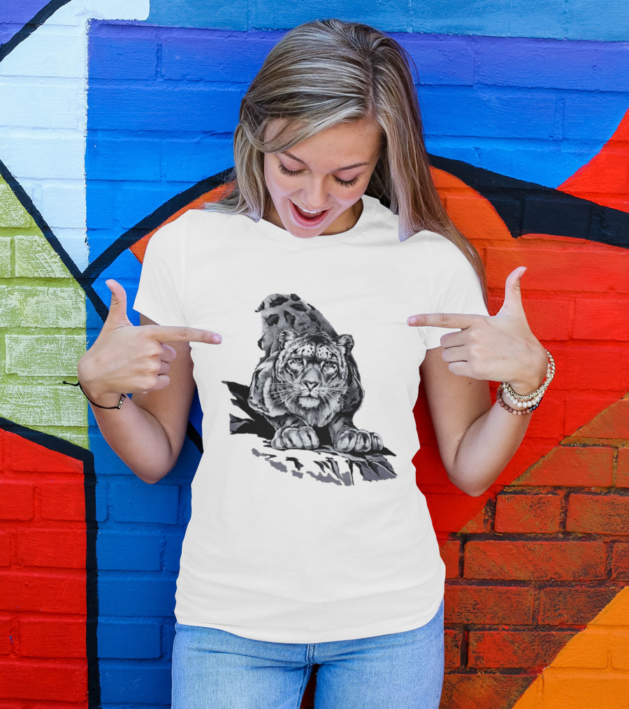 Snow Leopard Harlequin Nature Wildlife Majestic Predator T-Shirt