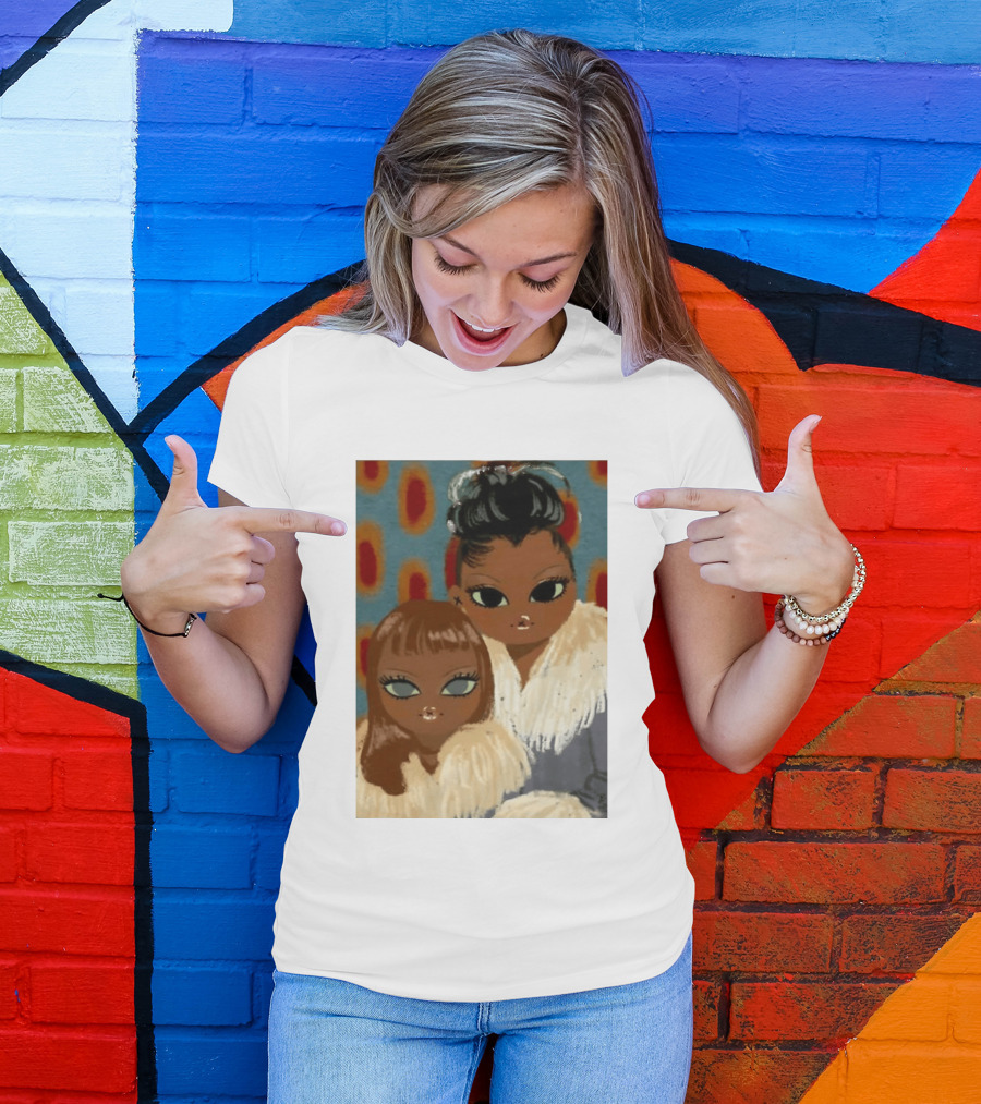 Bratz Dolls Cloe Yasmin Fashion Iconic Style Fur Outfits T-Shirt