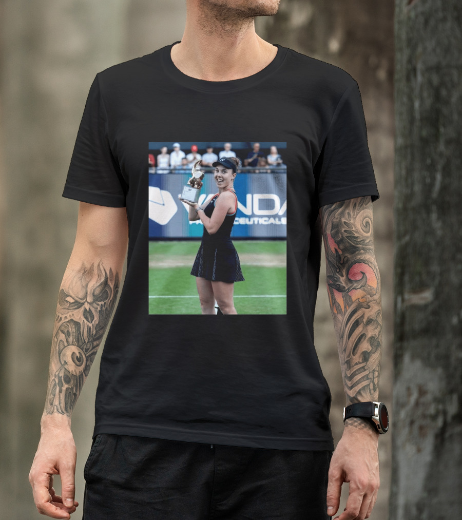 Linda Wins Tennis Title Holding Trophy On Grass Court T-Shirt