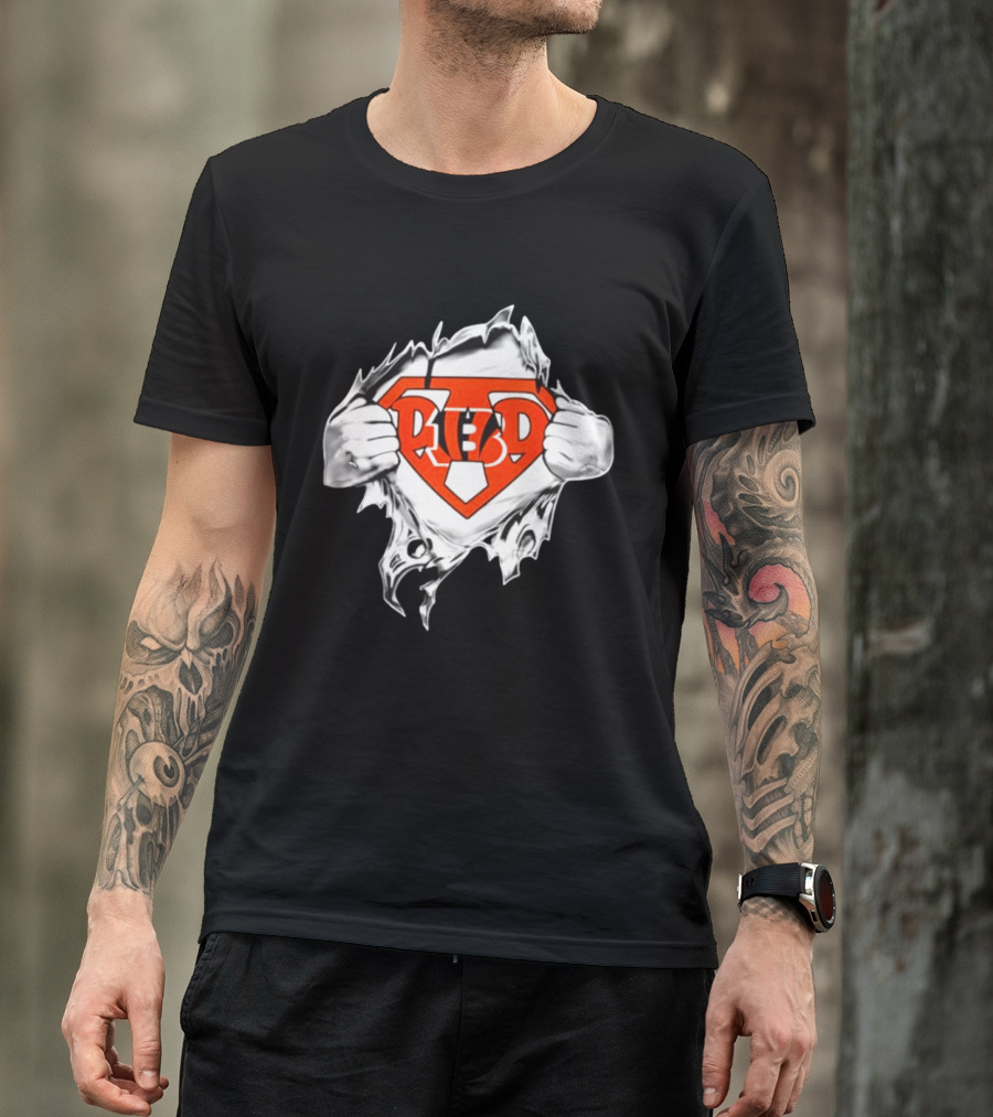 Cincinnati Reds Baseball MLB Super Dad Father's Day Hero Fan T-Shirt