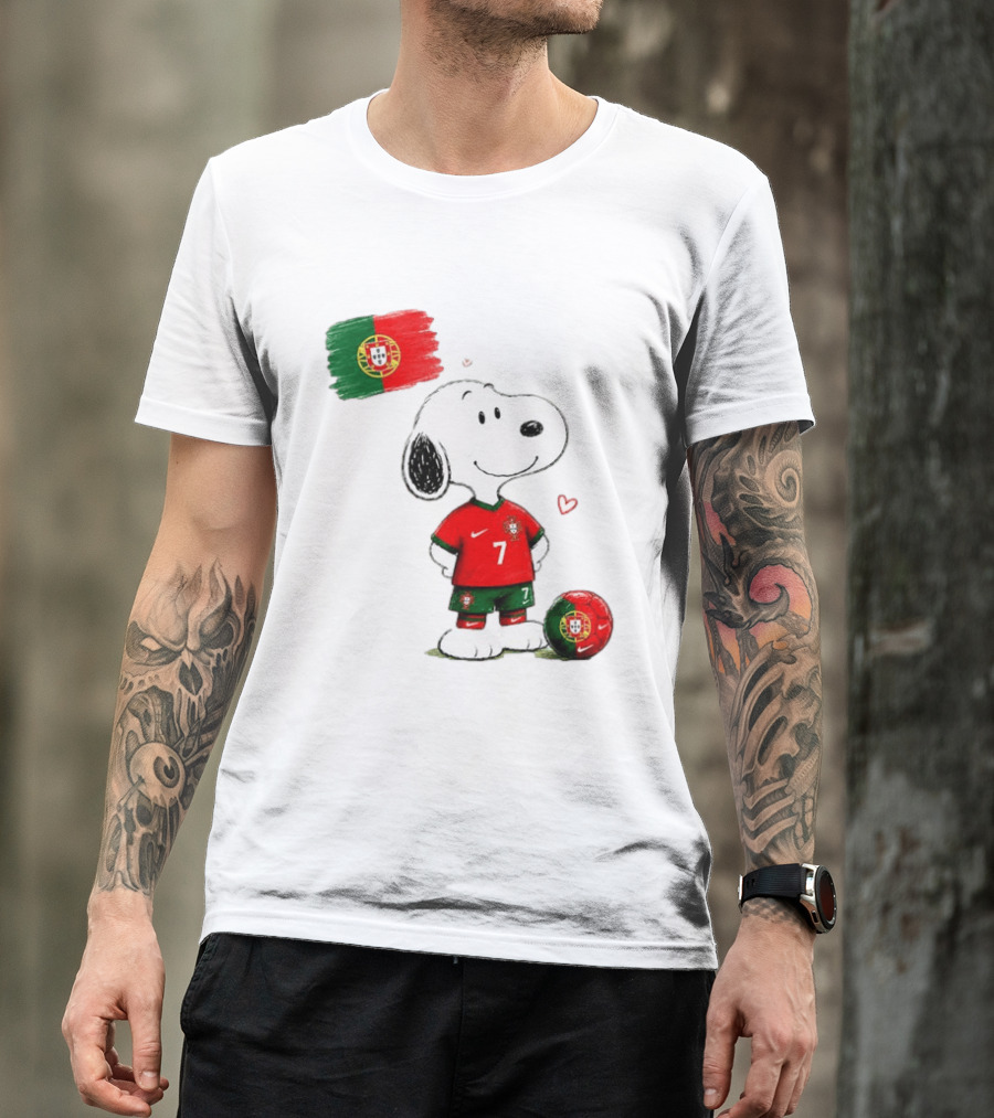 Cristiano Ronaldo Snoopy Portugal Football Number 7 Nike T-Shirt