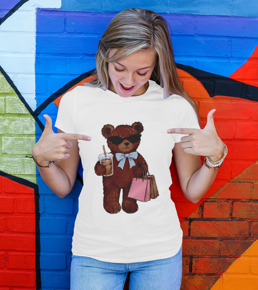 Cool Teddy Bear Shopping With Treats And Accessories T-Shirt