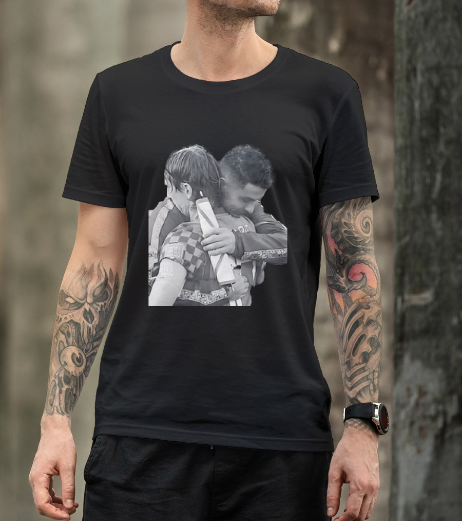 Luka Modric Cristiano Ronaldo Embrace Football Respect UEFA Nations League Croatia Portugal T-Shirt