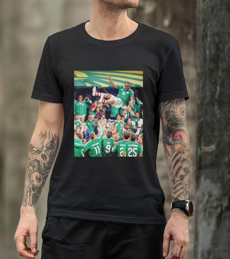 Mexican Football Celebration Julián Quiñones S. Giménez Raúl A. Alvarado Team Spirit T-Shirt