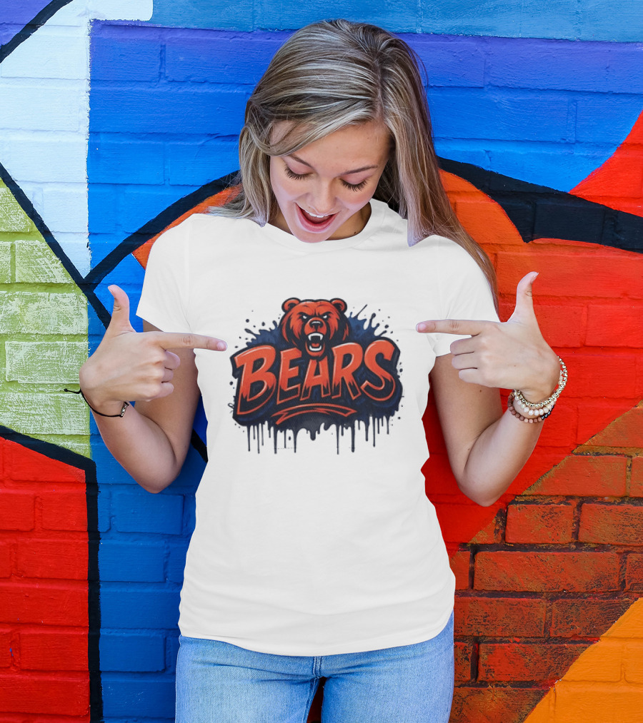 Chicago Bears Graffiti Style Vintage Bold Text Bear Head T-Shirt