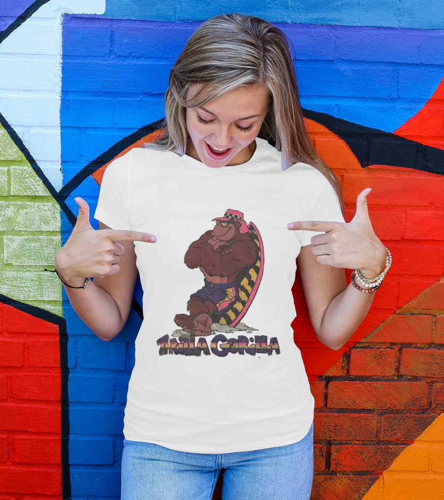 Thrilla Gorilla Town And Country Surf Checkered Hat Surfboard T-Shirt