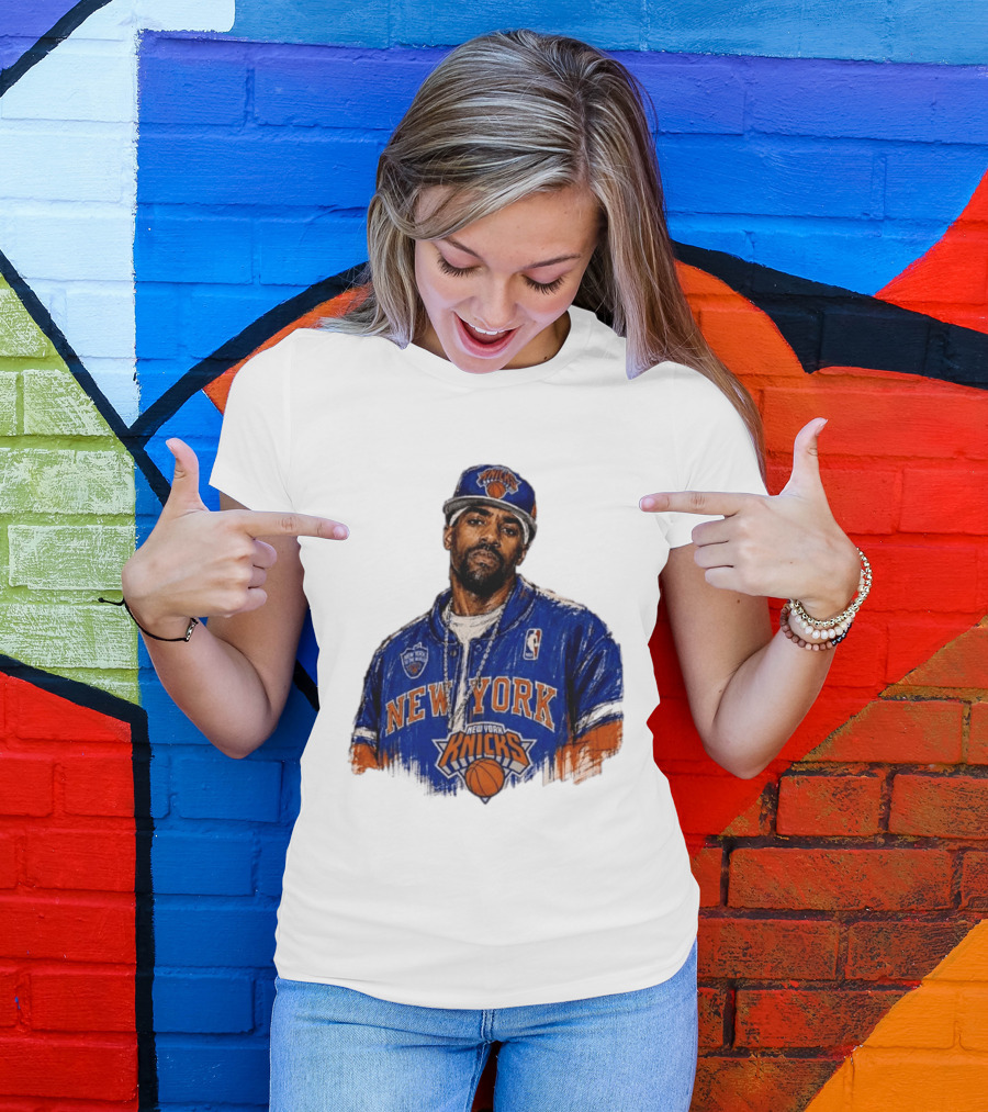 Kyrie Irving New York Knicks New Yorks Finest To The World Manhattan Knicks T-Shirt