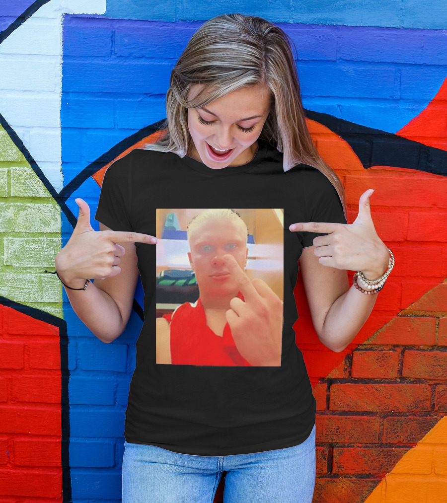 Norway Erling Haaland Middle Finger Selfie T-Shirt