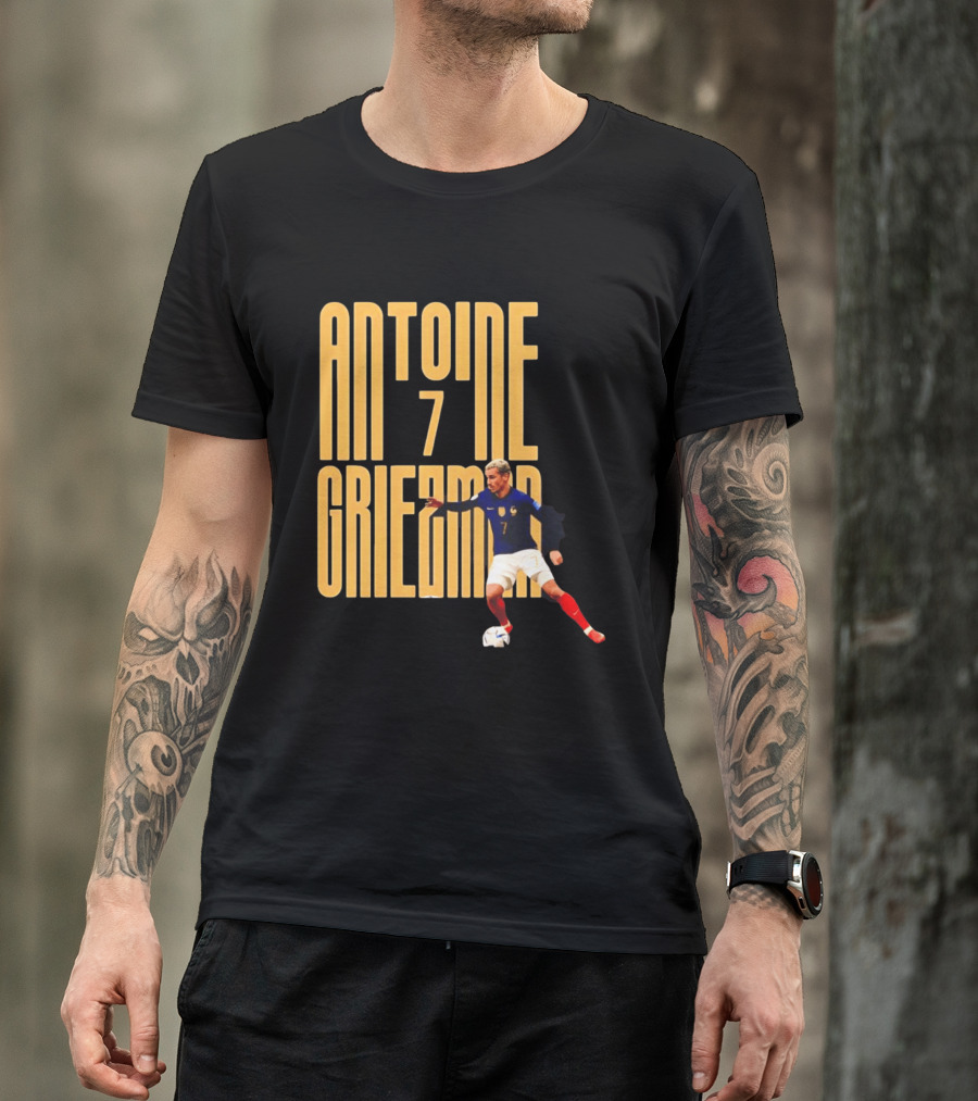 Antoine Griezmann 7 France Football Dribbling T-Shirt
