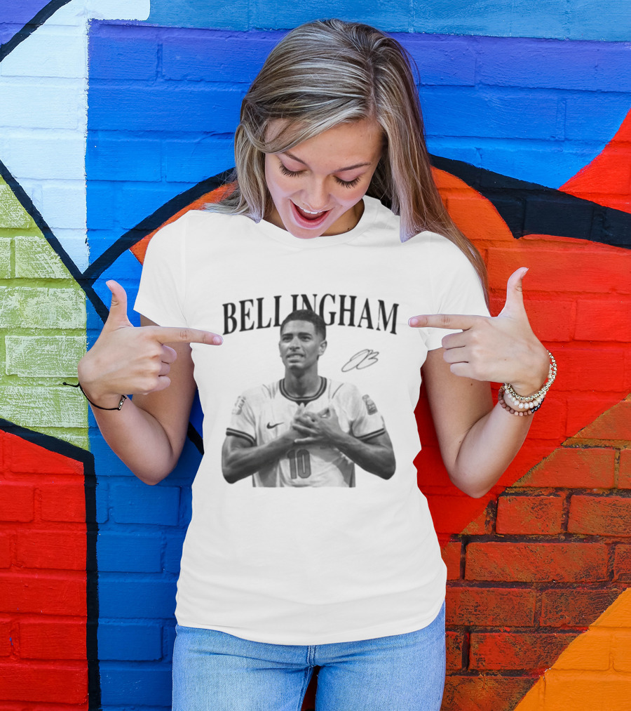 Bellingham England Number 10 Footballer Iconic Three Lions T-Shirt