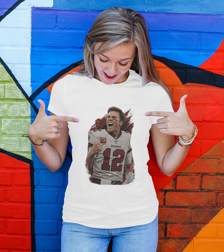 Tampa Bay Buccaneers Tom Brady Number 12 NFL Legend T-Shirt