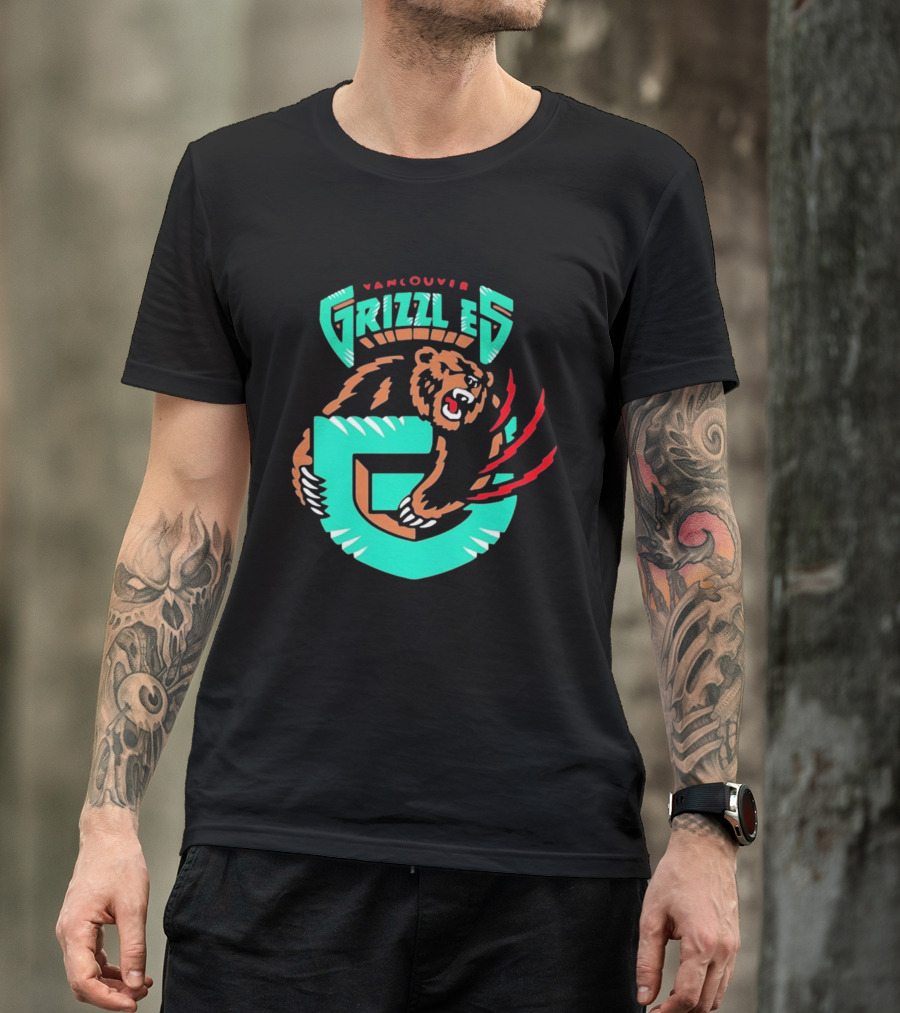 Vancouver Grizzlies Bear Claw Retro Sports Emblem Men's T-Shirt