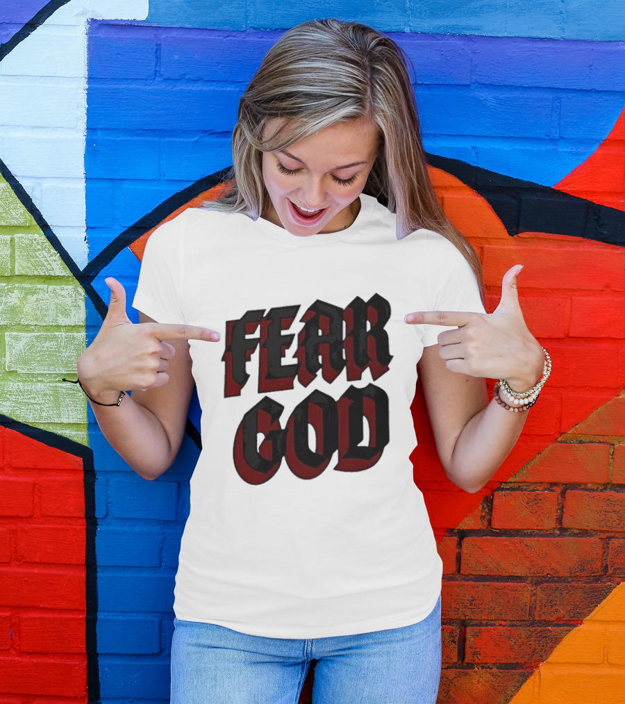 Fear God Script Faith Minimalist Religious Gothic Lettering T-Shirt