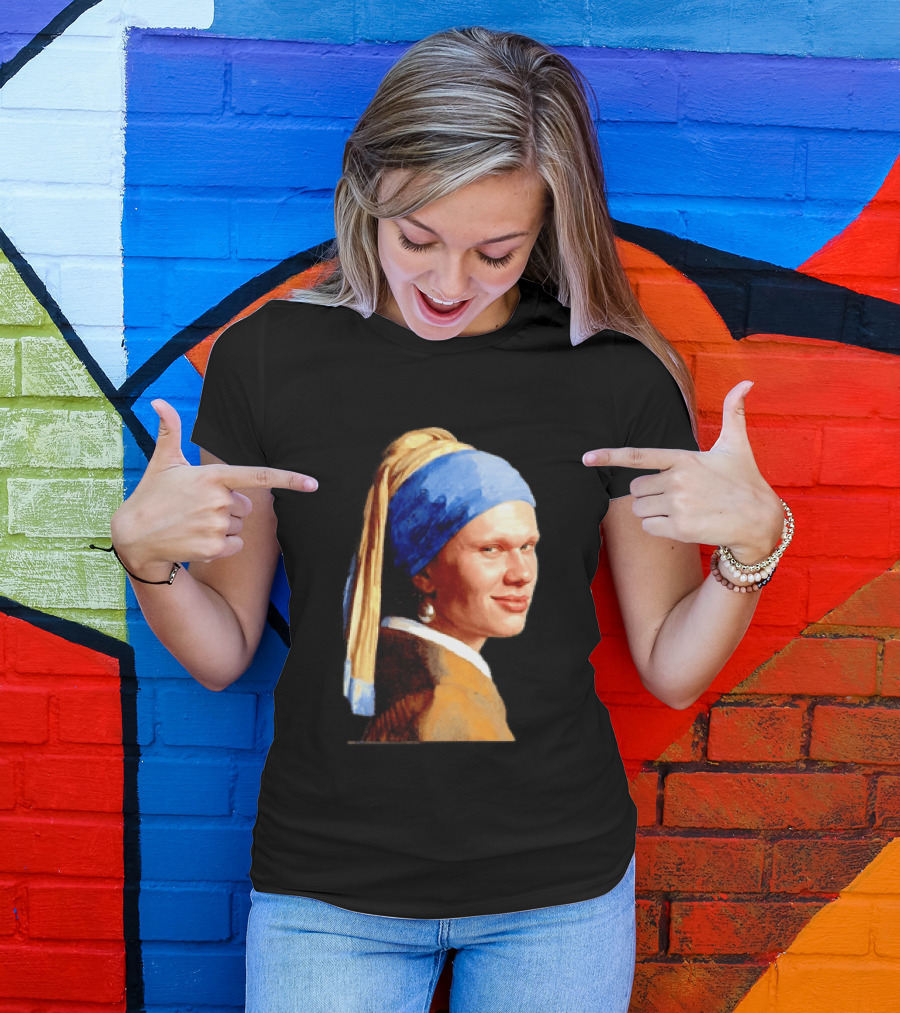 Erling Haaland Girl With A Pearl Earring Football T-Shirt