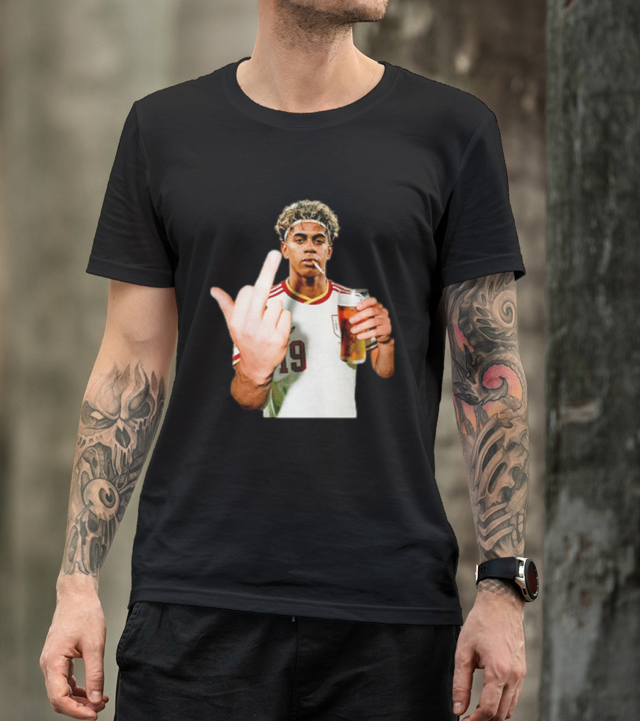 Lamine Yamal Spain National Team 19 Middle Finger And Beer T-Shirt