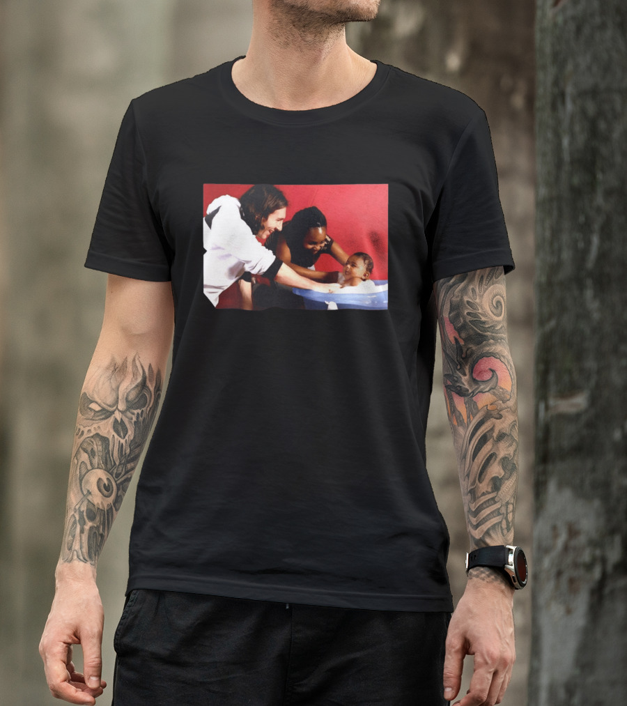 Lionel Messi Bathes Baby Lamine Yamal Legendary Blessing Football Moment T-Shirt