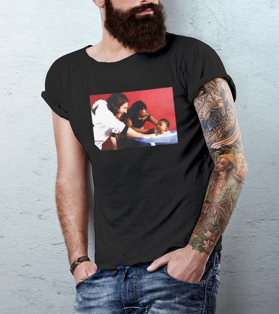 Lionel Messi Bathes Baby Lamine Yamal Legendary Blessing Football Moment T-Shirt
