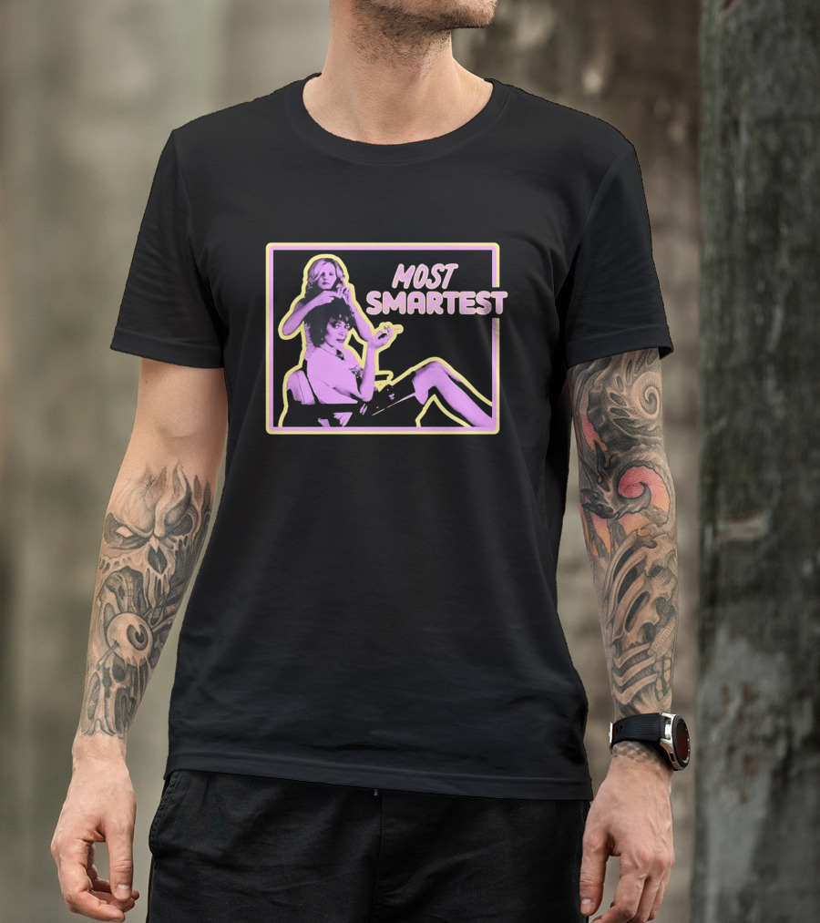 Most Smartest Women Having Their Hair Done Retro Pop T-Shirt
