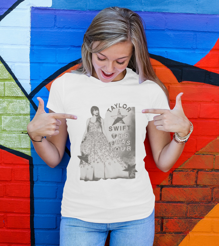 Taylor Swift The Eras Tour Oversized Photo Taylor Swift Store T-Shirt