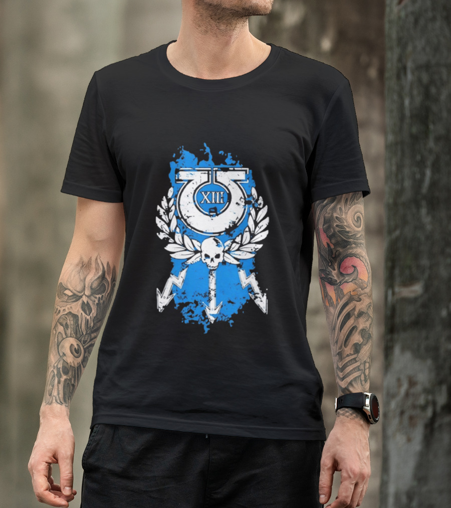 XIII Ultramarines Distressed Warhammer 40k Skull Lightning Laurel T-Shirt