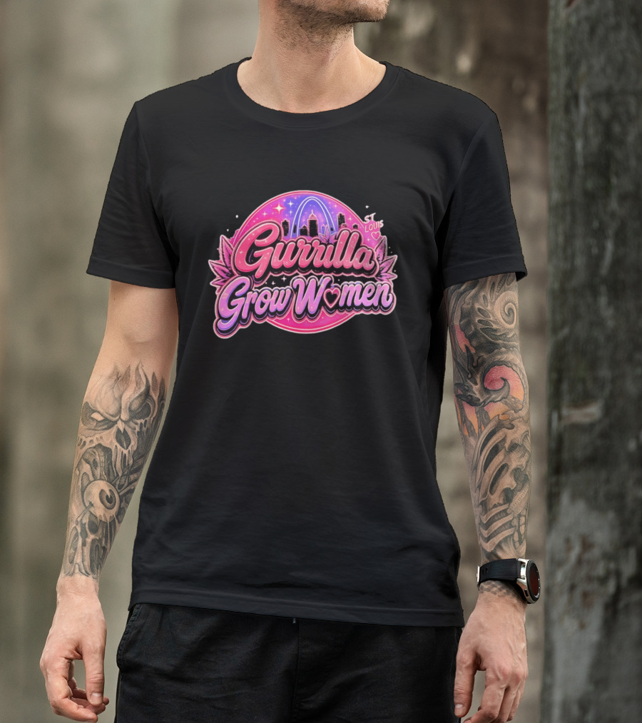Gurrilla Grow Women St Louis Cannabis Cityscape Pink Sky Arch T-Shirt