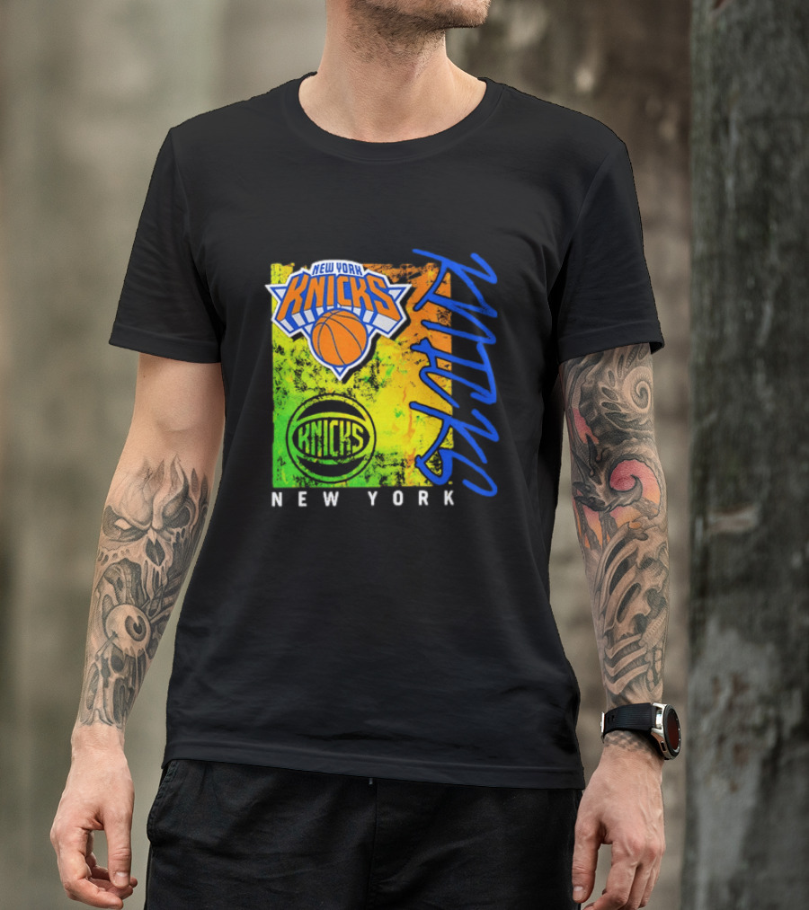 New York Knicks Distressed Basketball Retro Style NBA Fan Favorite T-Shirt