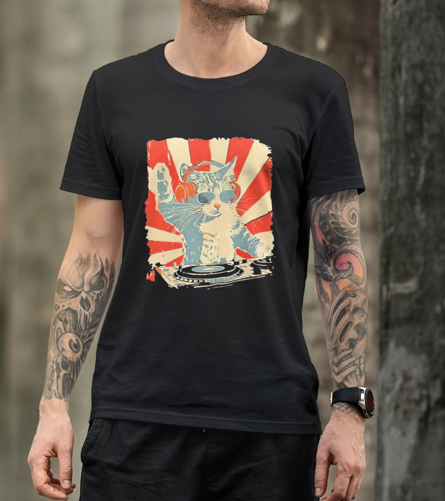 DJ Cat Headphones Sunglasses Retro Style Music Lover T-Shirt
