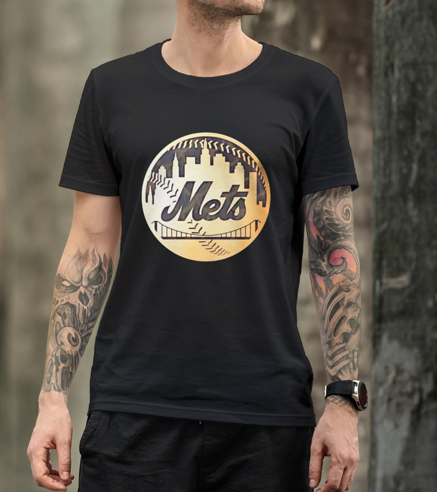 New York Mets Baseball Skyline Bridge MLB T-Shirt