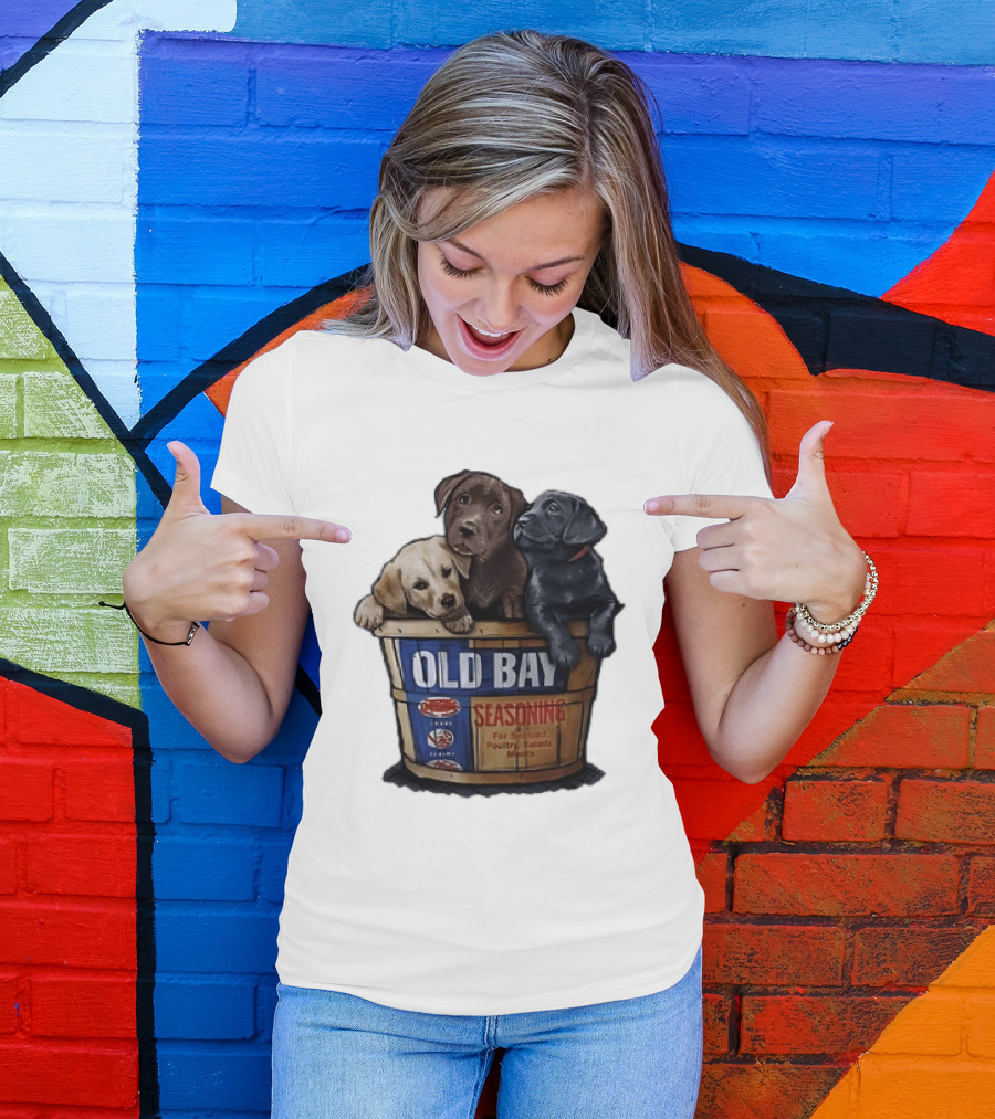 Old Bay Seasoning Labrador Puppies In Bushel Basket For Seafood Poultry Salads Meats T-Shirt