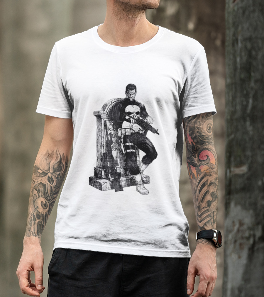 Frank Castle Gravestone Rest Of Loved Ones Marvel Comics The Punisher T-Shirt