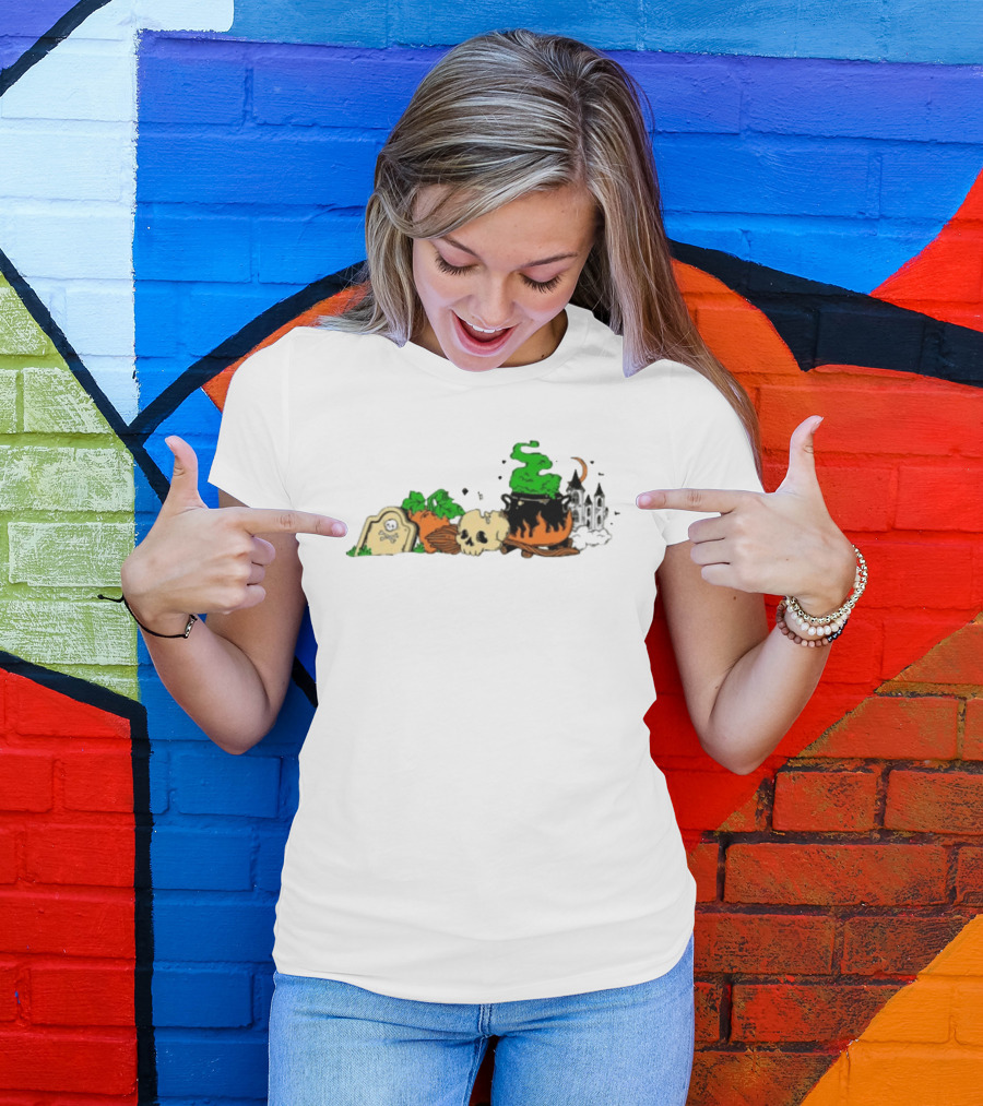 Spooky Kentucky Halloween With Pumpkins And Skull Scene T-Shirt
