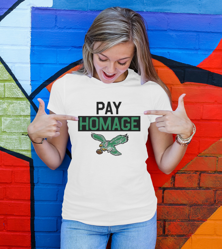 Pay Homage Philadelphia Eagles Football Vintage Eagle Carrying Football T-Shirt
